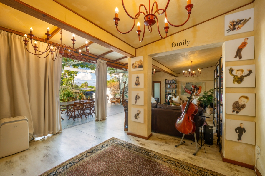 5 Bedroom Property for Sale in Langerug Western Cape
